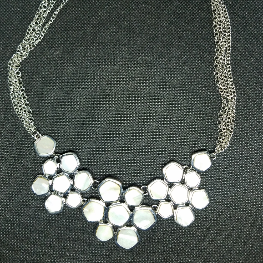 very beautiful white stone flower necklace
